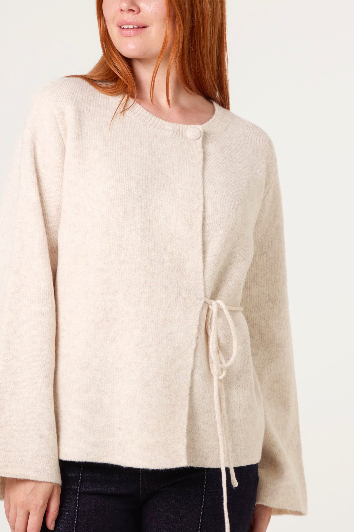 Dame Cardigan med Sidebånd – Blød Strikcardigan