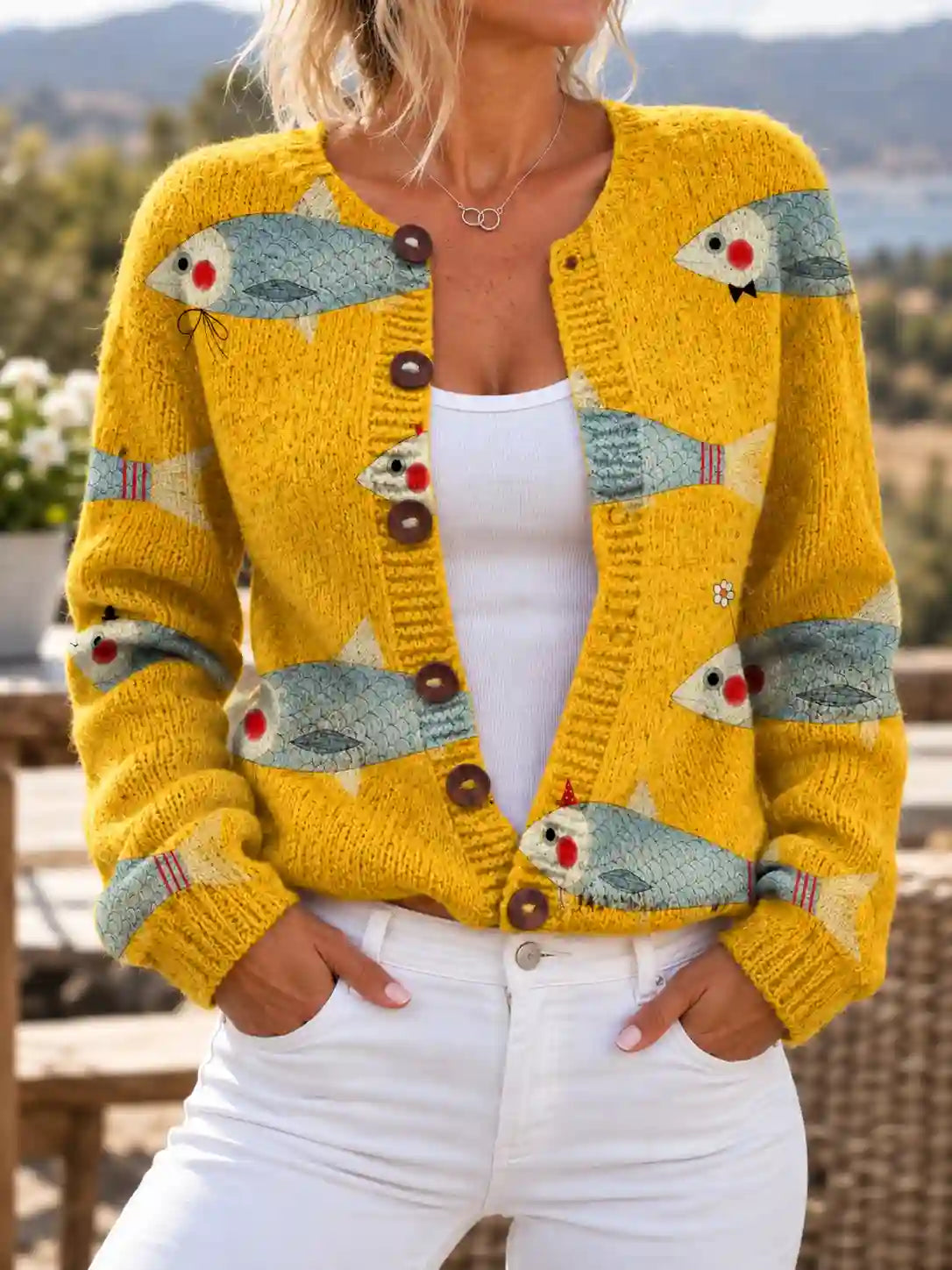 Dame Cardigan med Fiskeprint, Knapper og Ribkanter